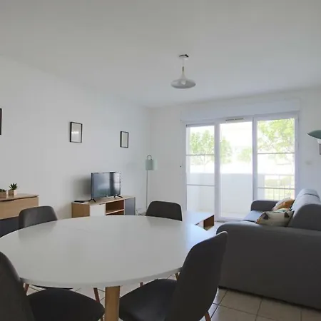 In A Private With Swimming Pool Holiday home *